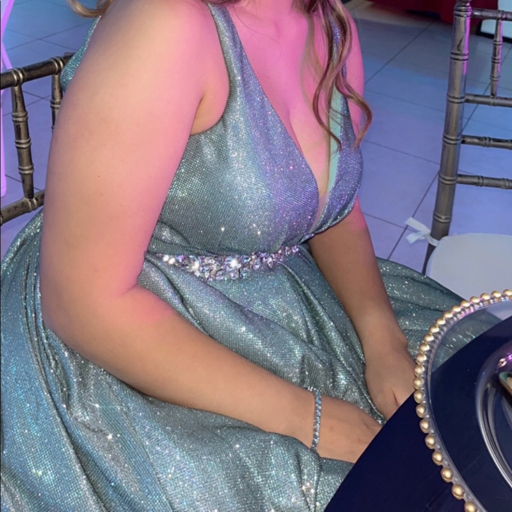 It’s In Great Condition, Only Worn Once. - image 2